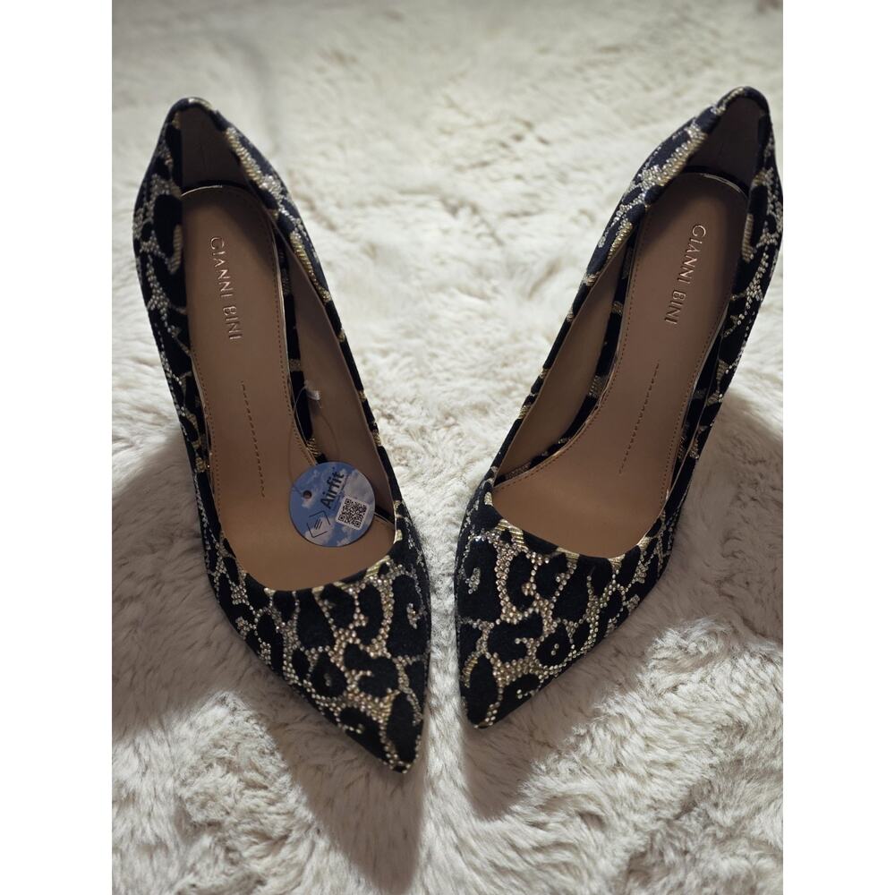 *NEW* Gianni Bini Ivyya heels Gold/Blk size 10